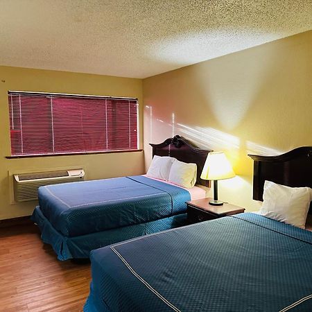 Warrick Plaza Inn Plainview Ngoại thất bức ảnh